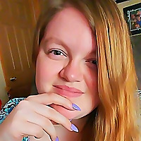 Alli the Book Giraffe