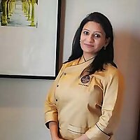 Urvi Zaveri