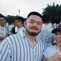 Qmoa Liu