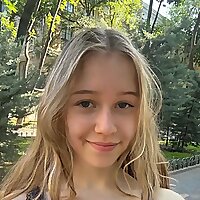 Top 100 Blonde Onlyfans Influencers in 2025