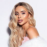 Elise Luna