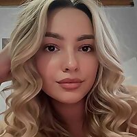 Top 100 Blonde Onlyfans Influencers in 2026