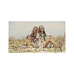 Boho Clothing Blogger