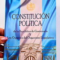 Conversaciones sobre Derecho Constitucional