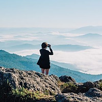 DE PROFESI&Oacute;N AVENTURERA