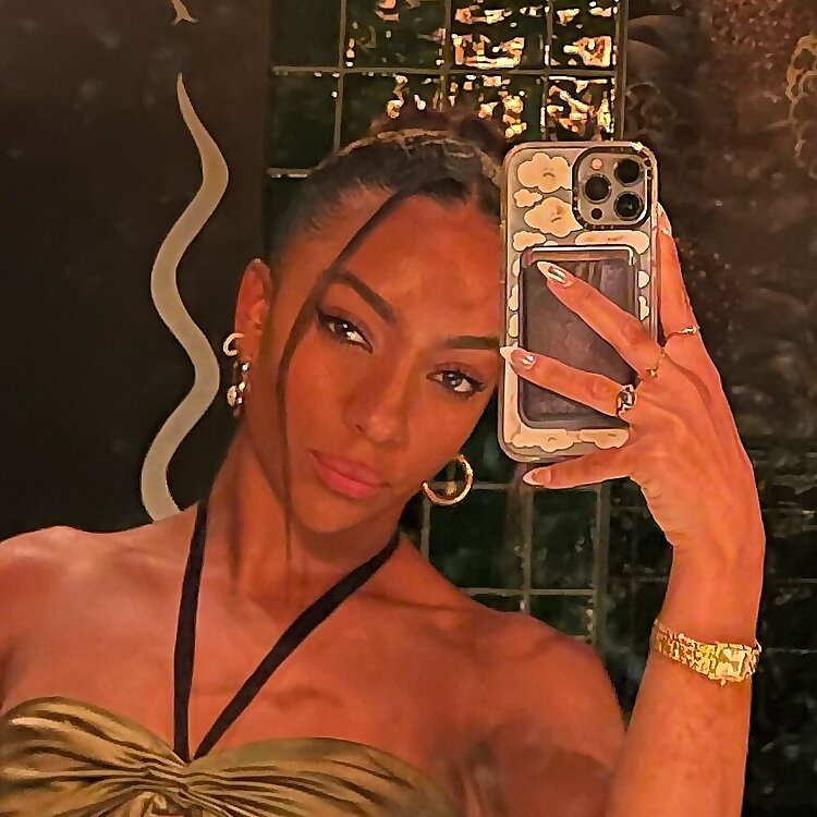 Charlize Glass