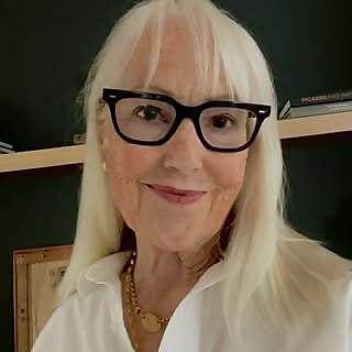 Carol Estes