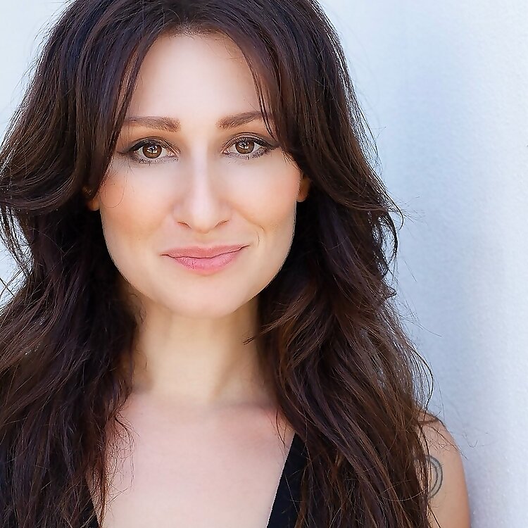 Ella Bella West