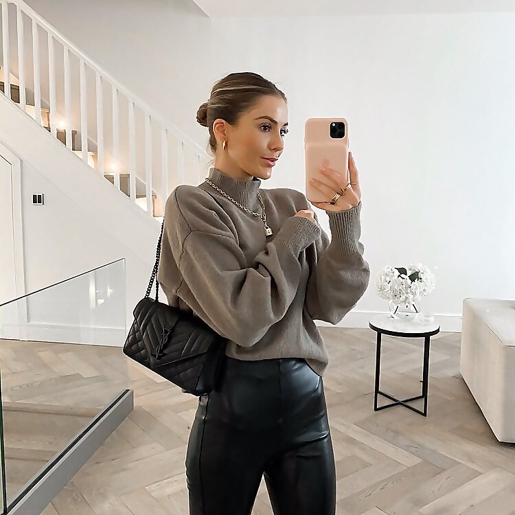 Nadia Anya