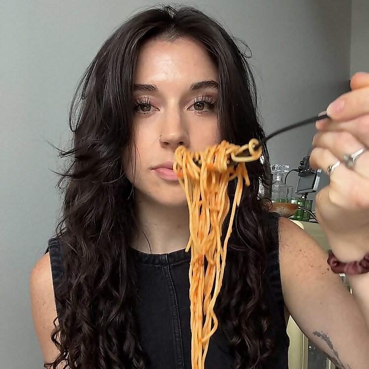 Marianna Moore