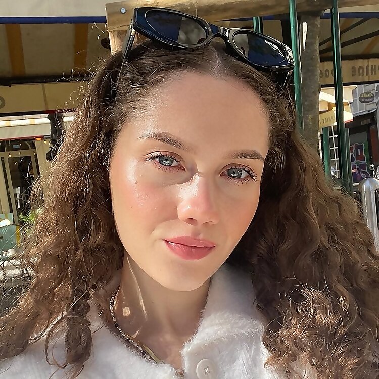 Iona Francis