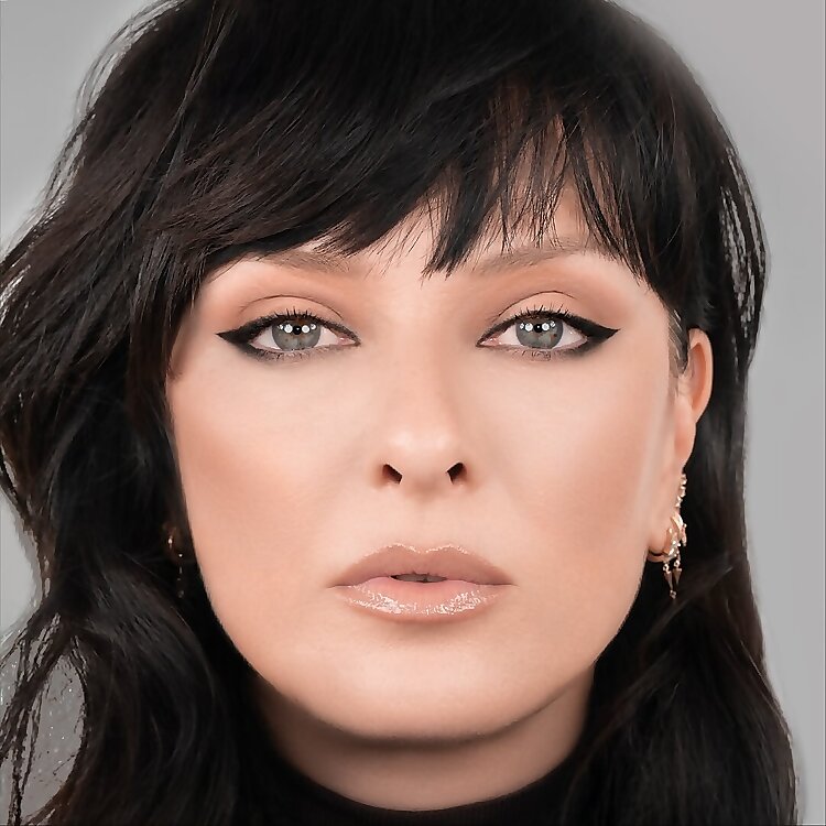 Natasha Denona