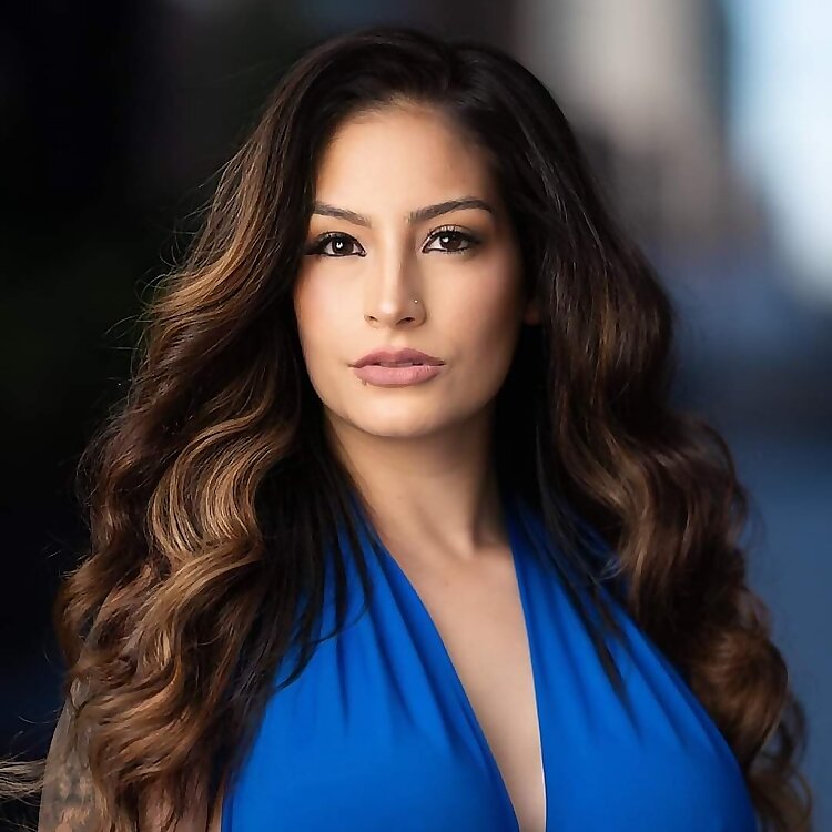 Kristal Leon
