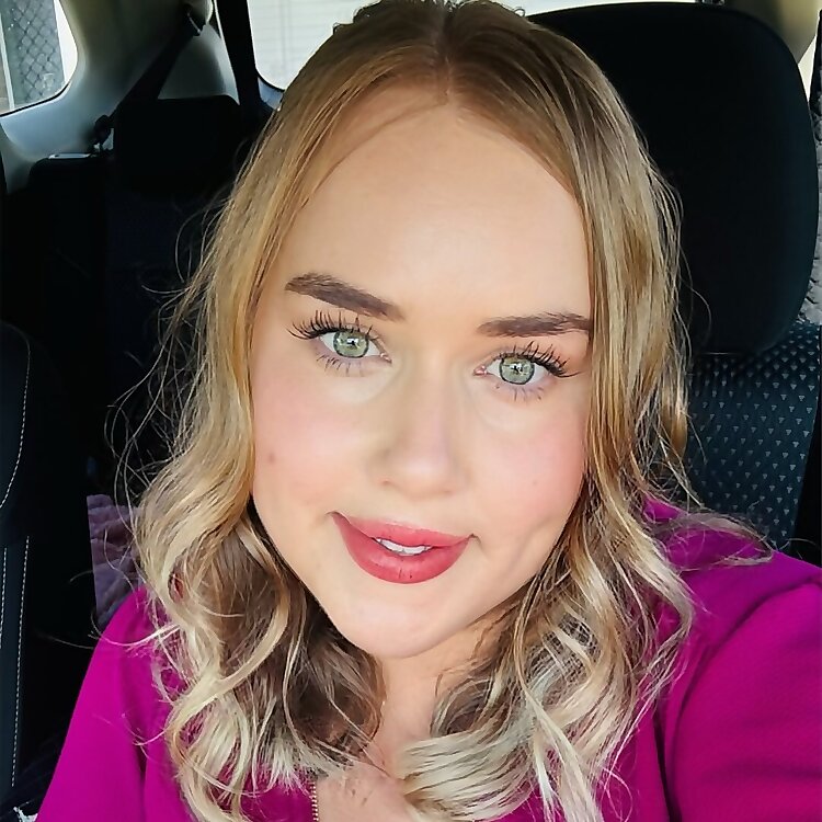 Mila Flint