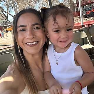 Tecia Torres