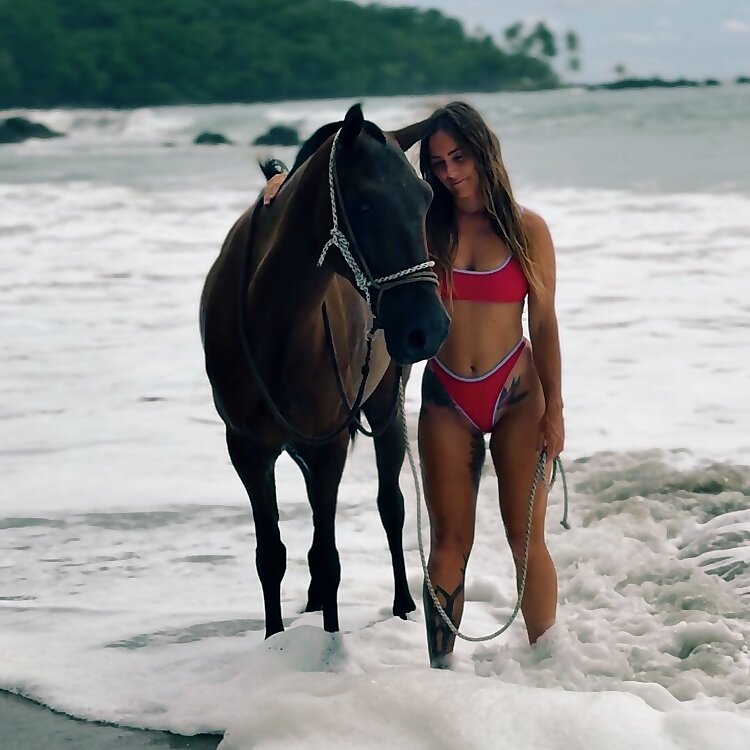 Meg Kee