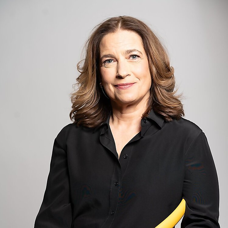 Hilary Jacobs Hendel