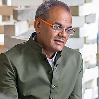 Hanif Kara