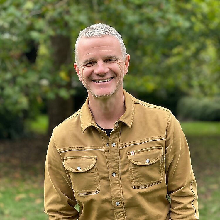 Dr Dave Nicol