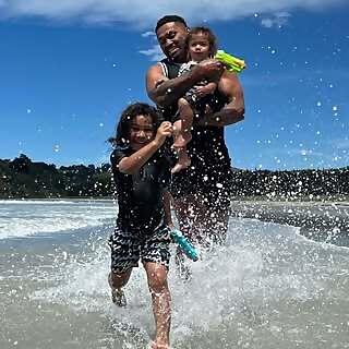 Waisake Ratunideuba Naholo