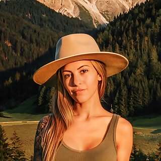 Bree Rose