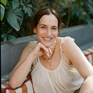 Elizabeth McKellar ✨ Award-winning Destination Wedding Planner