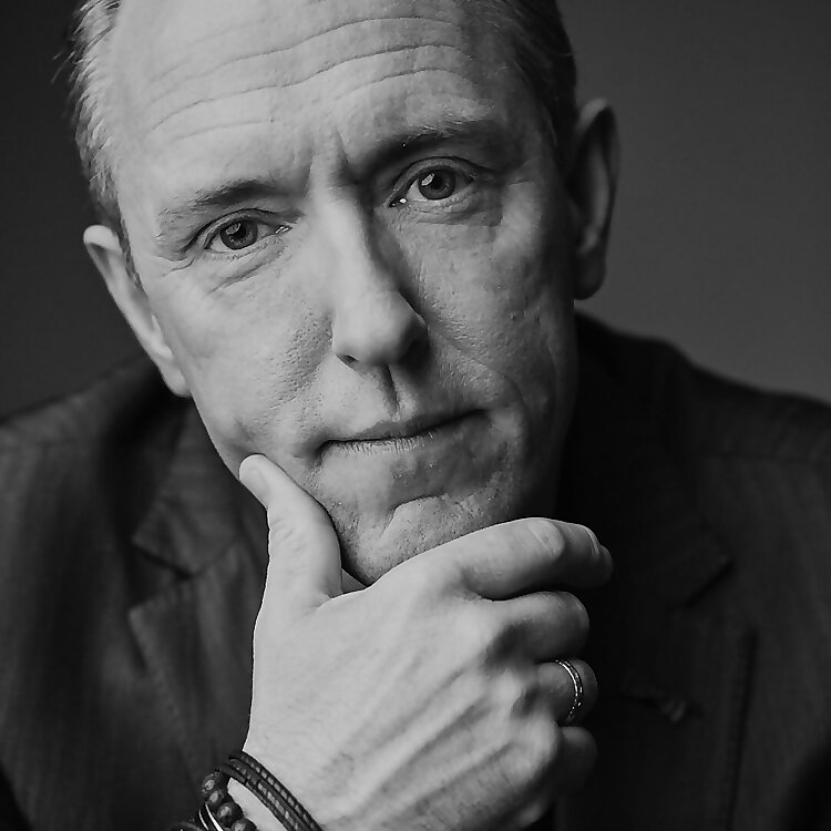 Mattias Klum