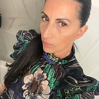 Limlim luxe boutique online.