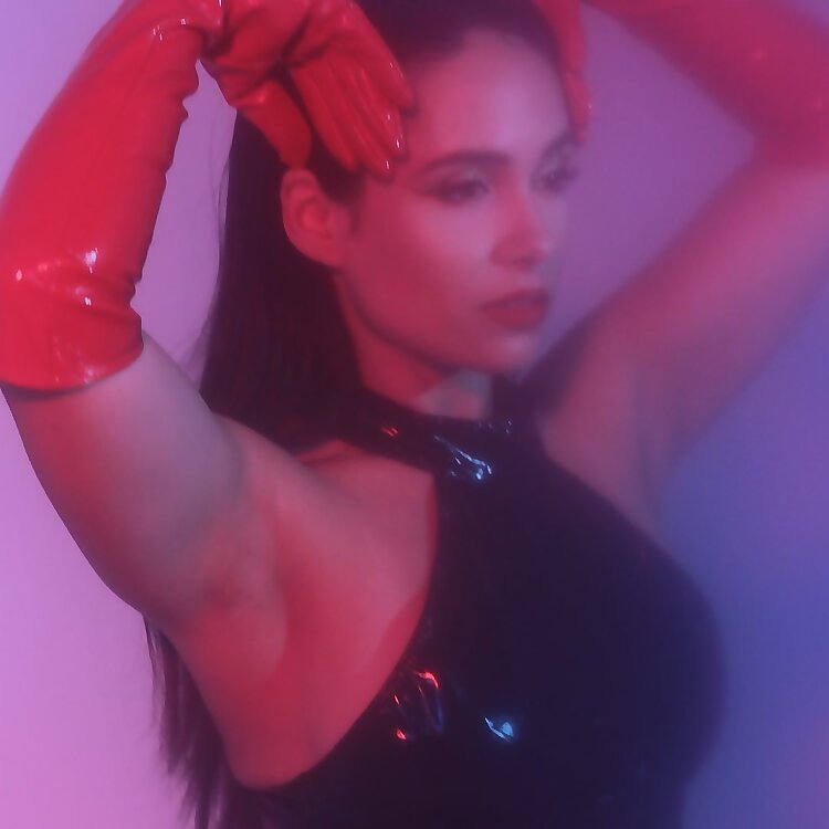 Scarlett Snow