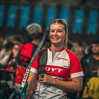 Laura Van Der Winkel