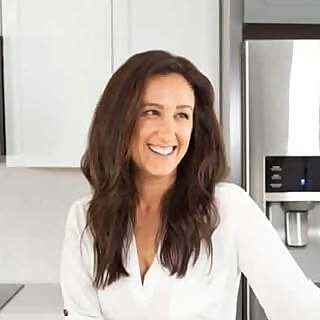 Elaine Gordon