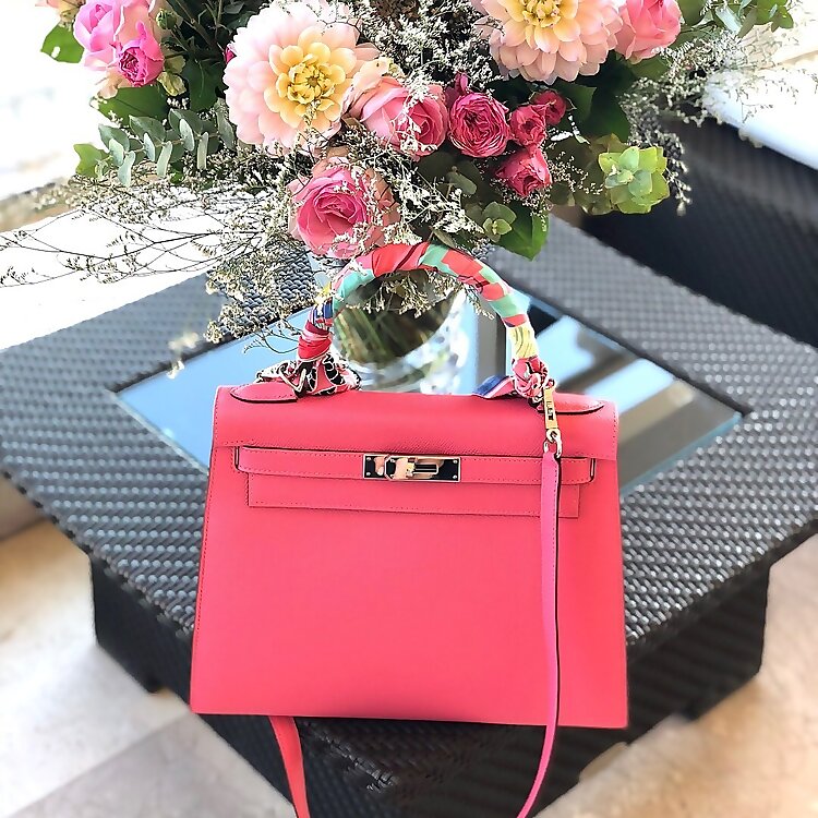Mrs Pink Hermes