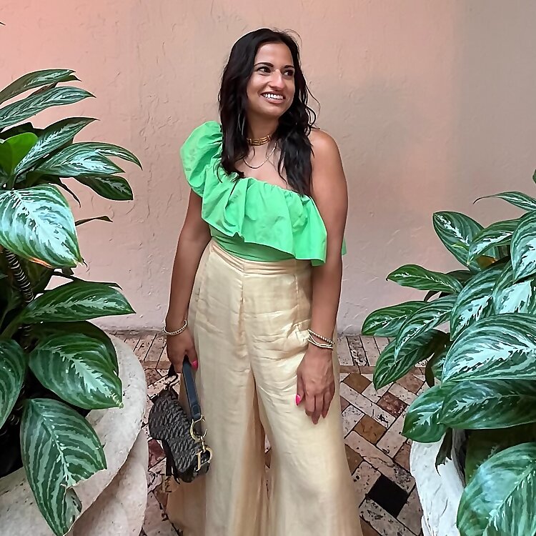 Dina • Thrift & Style