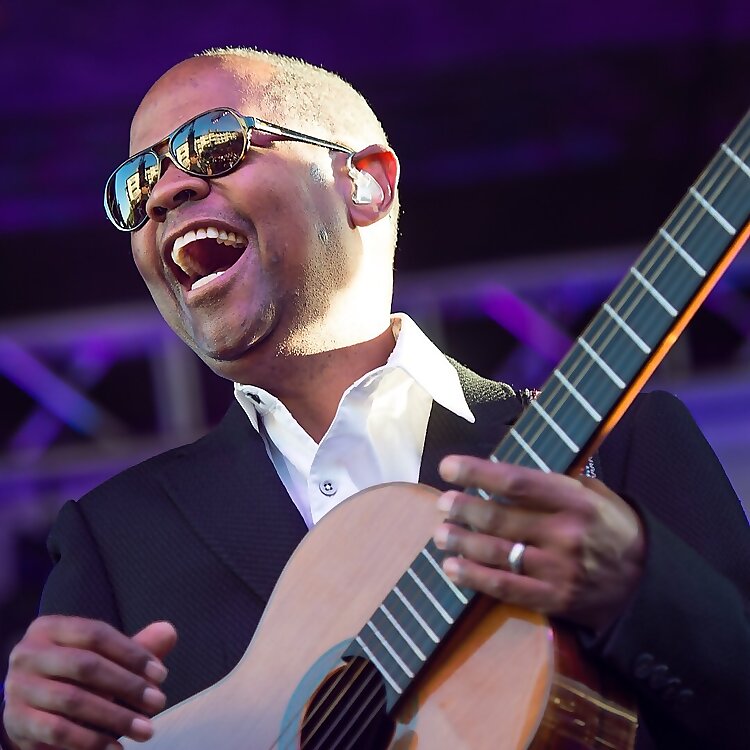 Earl Klugh