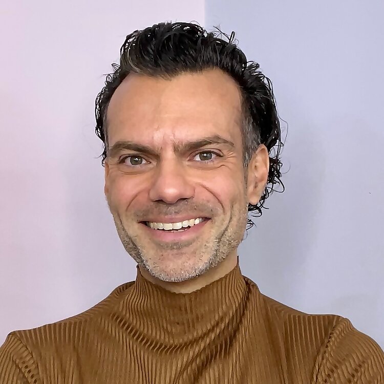 Dariush Alavi