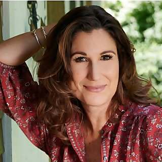 Stephanie J Block-Arcelus