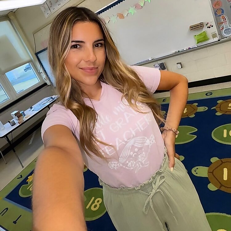 Tina De Leon