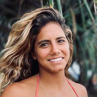 Anne Dos Santos