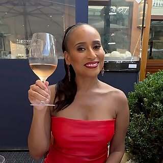 Dr.Nadeen White