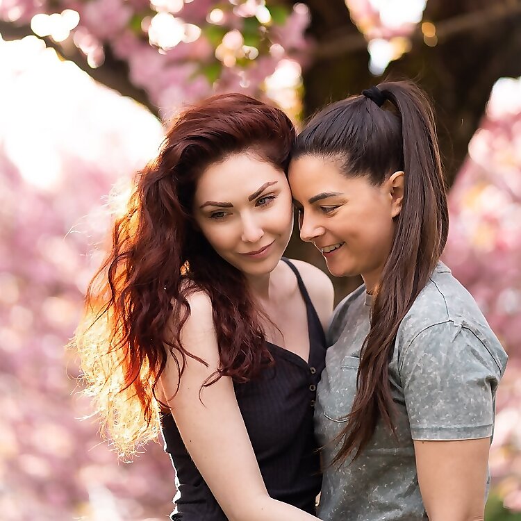 Steph Burlton & Kaite Burlton