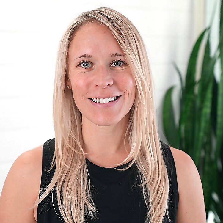 Dr. Melissa Oleson