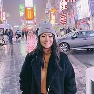 Hee Jin Lee
