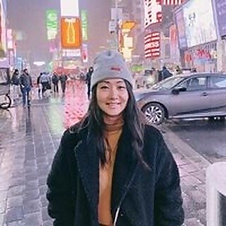 Hee Jin Lee