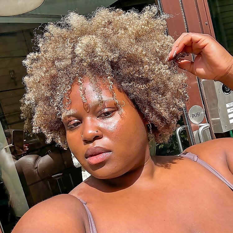 Naomi Native