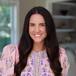 Molly J Curley Farrow