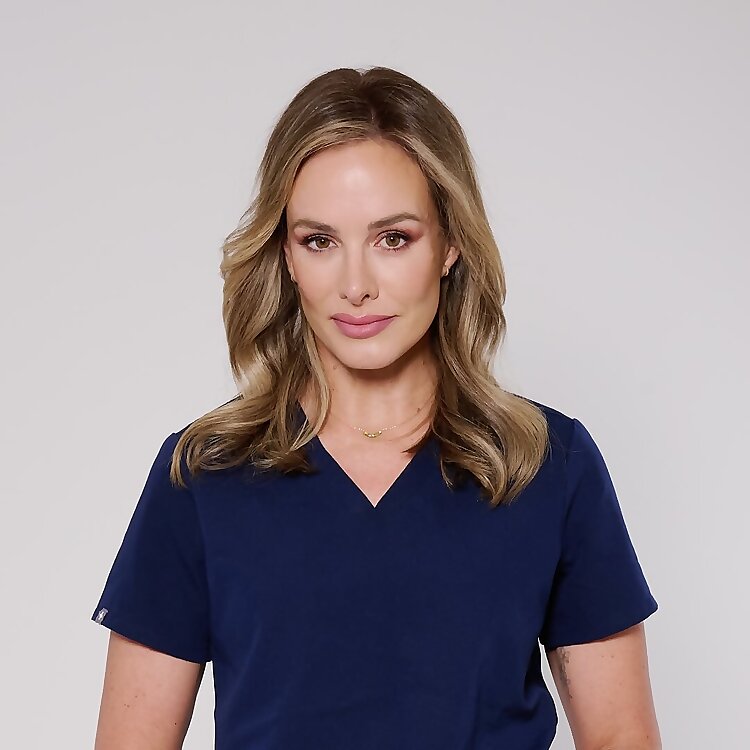 Dr Nikki Stamp