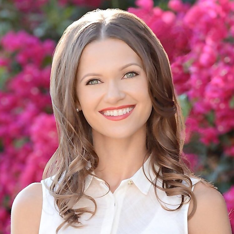 Dr. Izabella Wentz
