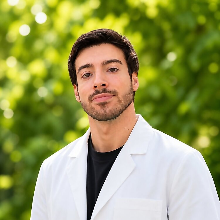 Dr Charles Puza