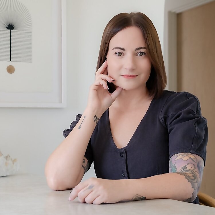 Dr. Brooke Scheller