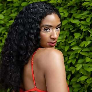 Yasmin T